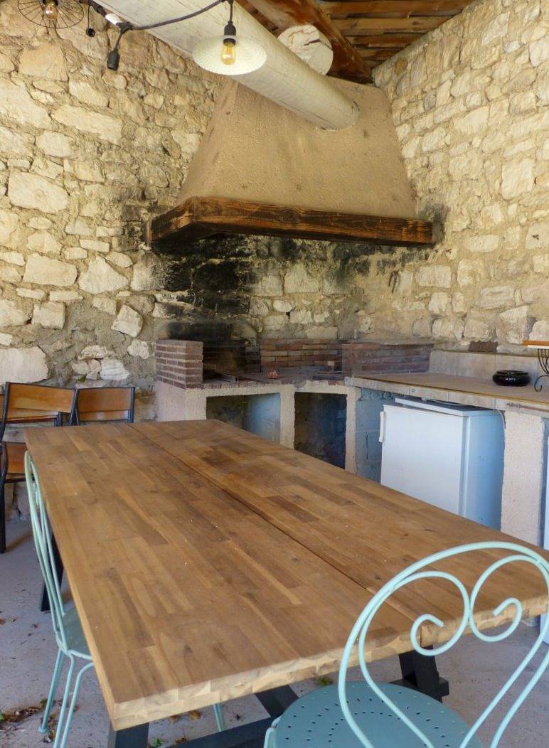 Gîte pour 4 personnes (2 chambres) in Pernes-les-Fontaines, Vaucluse