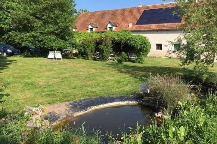 Gîte pour 6 personnes, avec terrasse à Mauvières