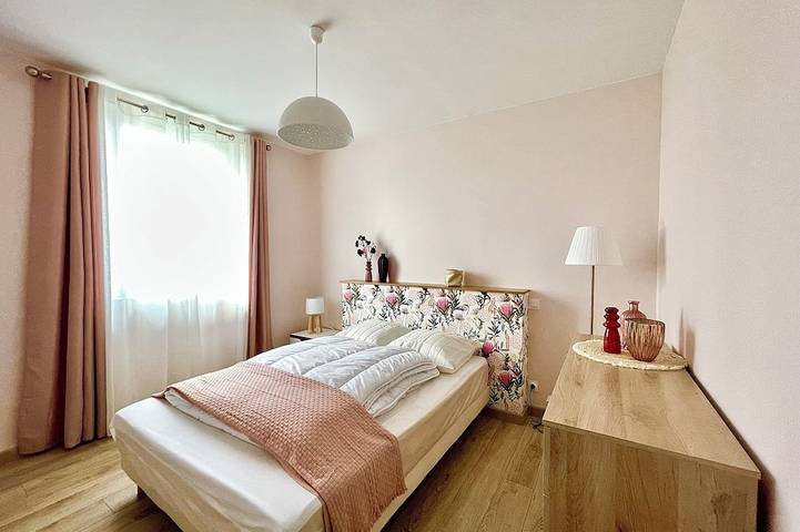 Location de vacances pour 6 personnes, animaux acceptés à Lanobre - 3