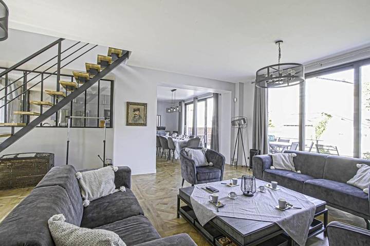 Villa pour 18 personnes, avec jardin et vue