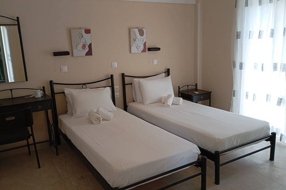 Entire apartment, Elenas Garden apartments Kavos -Cozy rooms in nature in Kavos, Corfu