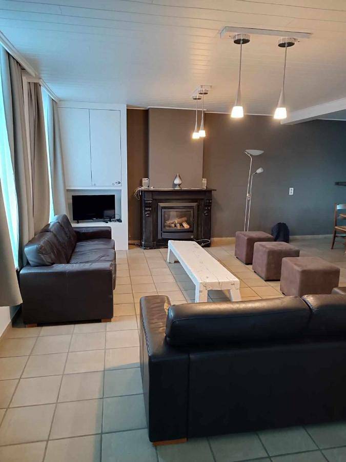 Location de vacances pour 24 personnes, avec jardin dans Roesbrugge-Haringe - 2