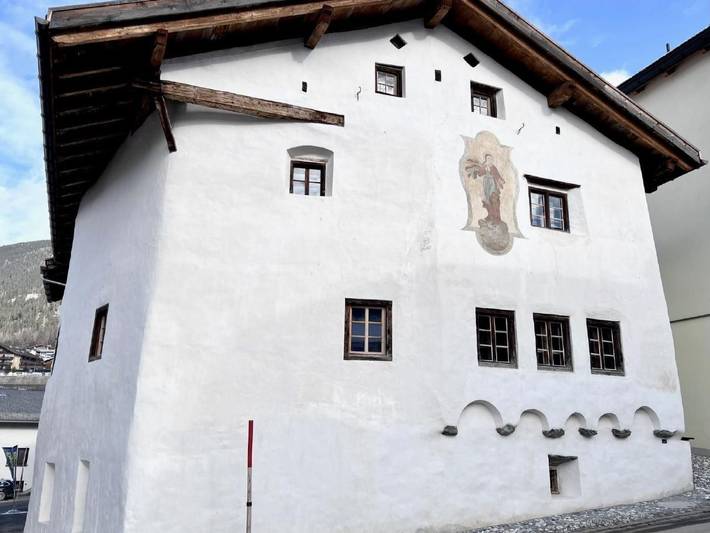 Ferienhaus für 8 Personen, mit Terrasse in Surses
