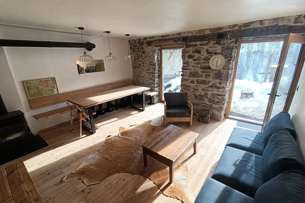 Renovated sheepfold near the slopes ideal for 2 families in Crévoux, Gap und Umgebung
