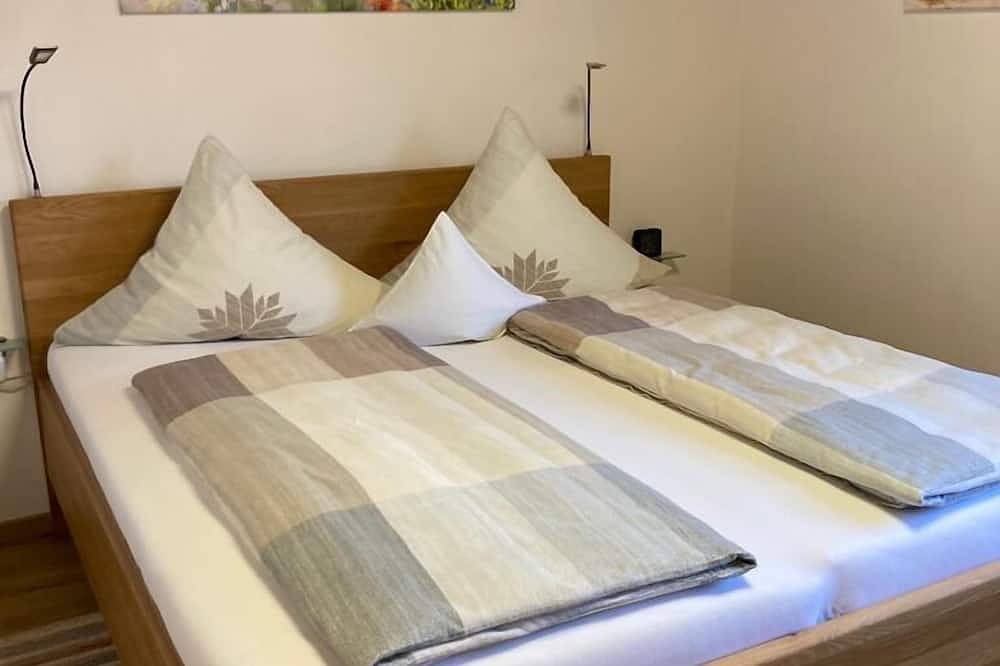 Ganze Wohnung, Ferienwohnung 2 für 2 Personen (42 qm) in Bernau am Chiemsee, Chiemsee