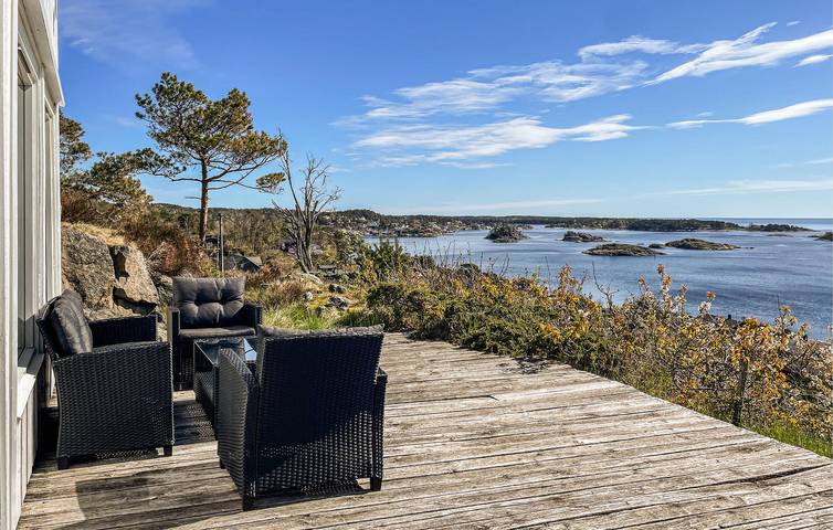 Ferienhaus für 6 Personen mit Garten in Arendal