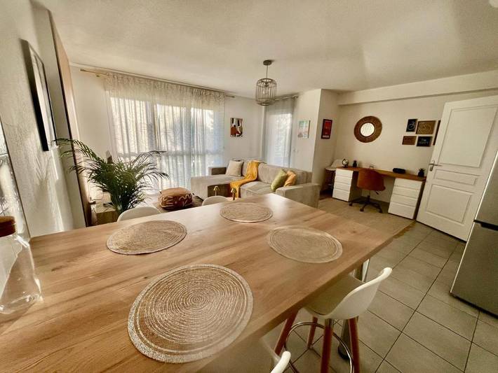 Gîte pour 6 personnes, avec vue et terrasse, animaux acceptés à Floirac - 3