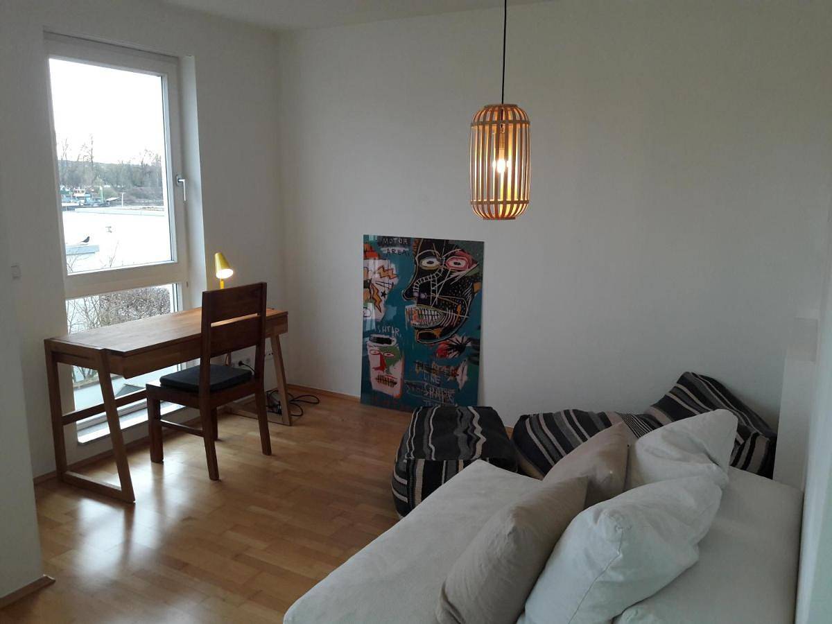 Ganze Wohnung, Wohnen am Wasser in Wiesbaden, Südhessen