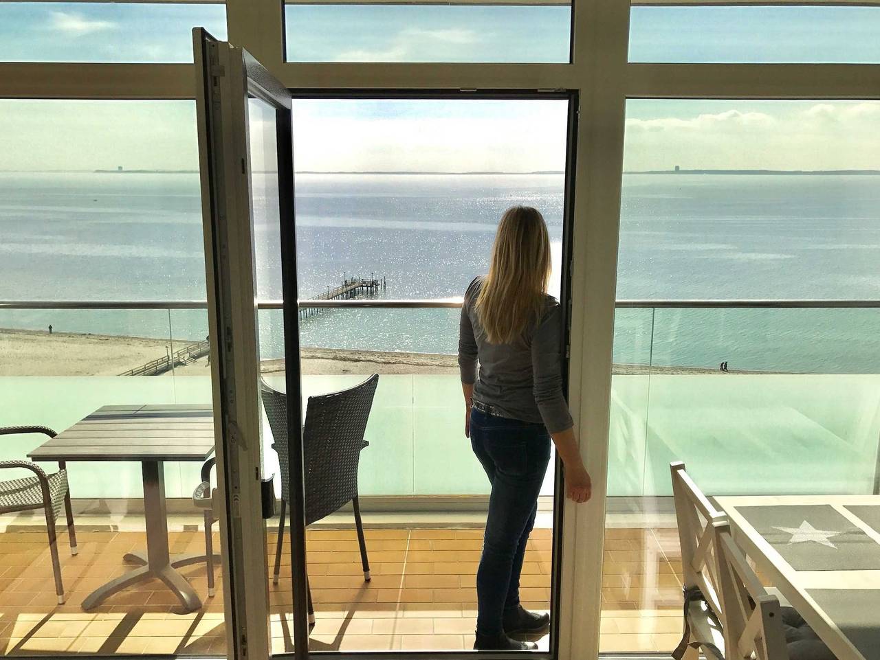 Ganze Ferienwohnung, Ostseeblick-Perle,  Prinz Hamlet - Ostseeblick-Perle 1, 10. Stock, Panoramablick, Pool in Südstrand Pelzerhaken, Ostholstein