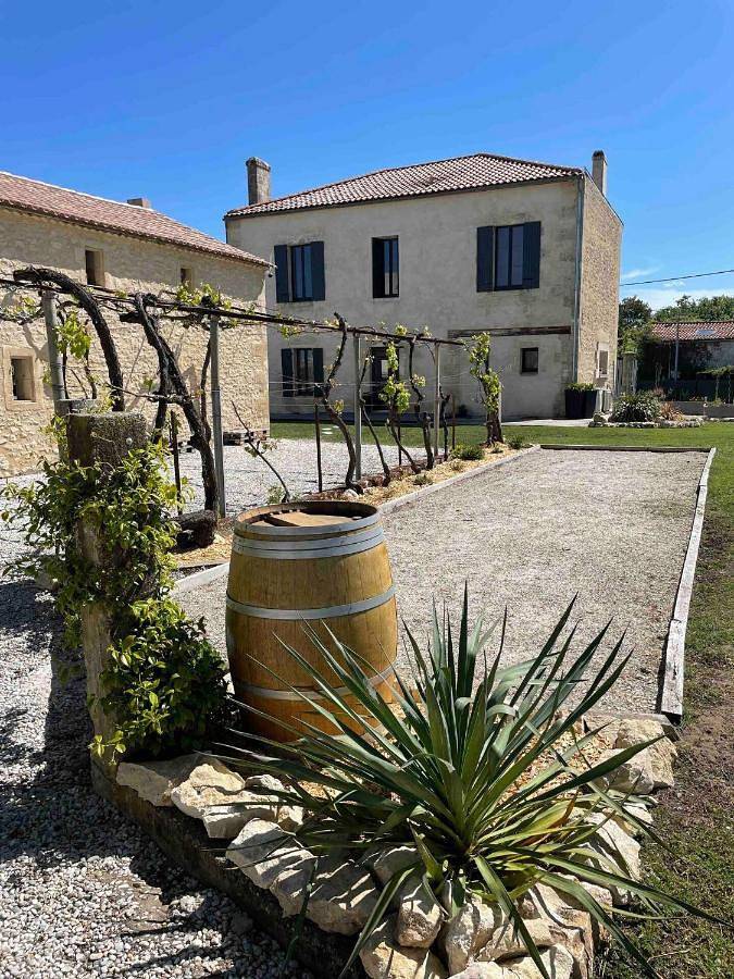 Chambres au cœur des vignes in Saint-Christoly-Médoc, Parc naturel régional du Médoc