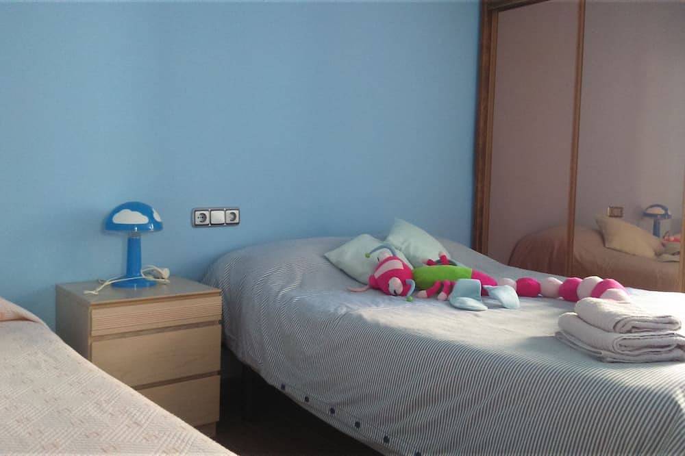 Completely renovated, modern and 2 min from the port and train station. in Bermeo, Urdaibai Biosphere Reserve