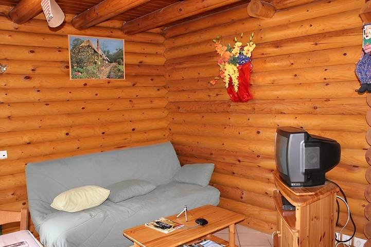 Chalet pour 8 personnes, avec terrasse et jardin, animaux acceptés dans le Jura - 3