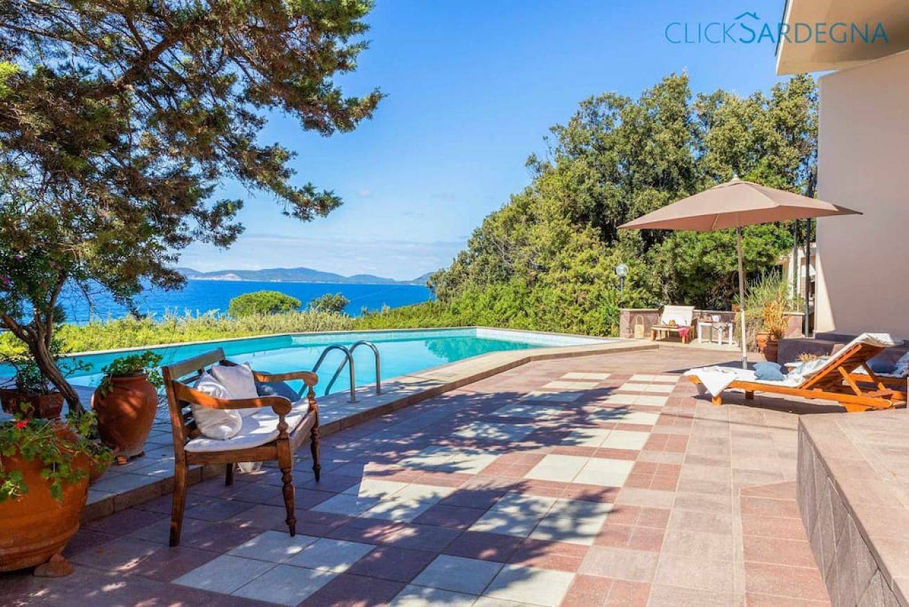 Villa Joie de Vivre, sea view with infinity pool in Alghero, Sassari Province