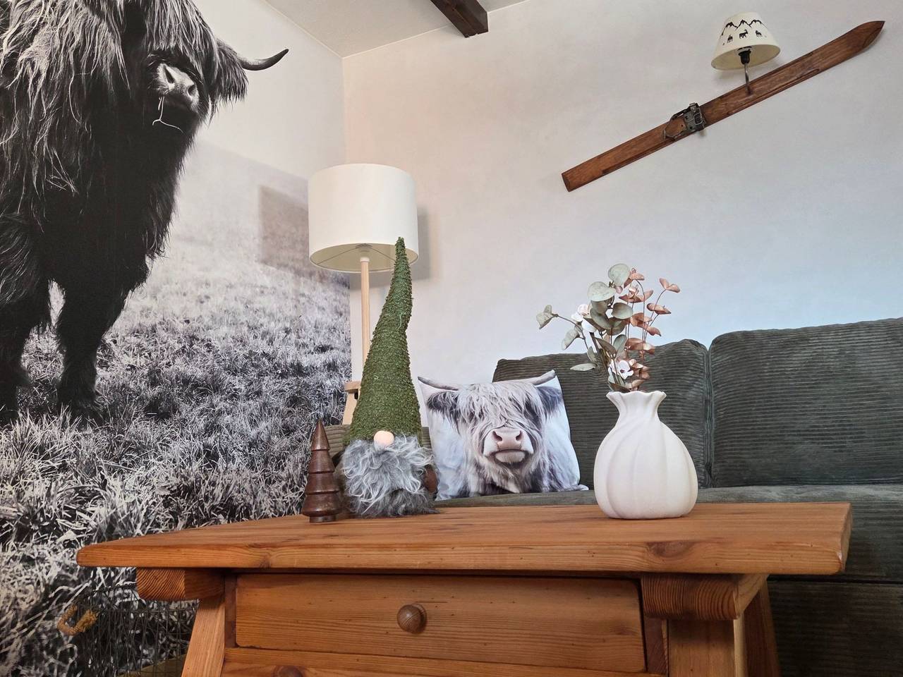 Ganze Wohnung, Chalet "Ecureuil" in den Portes du Soleil im Wallis in Champoussin, Val-d'Illiez