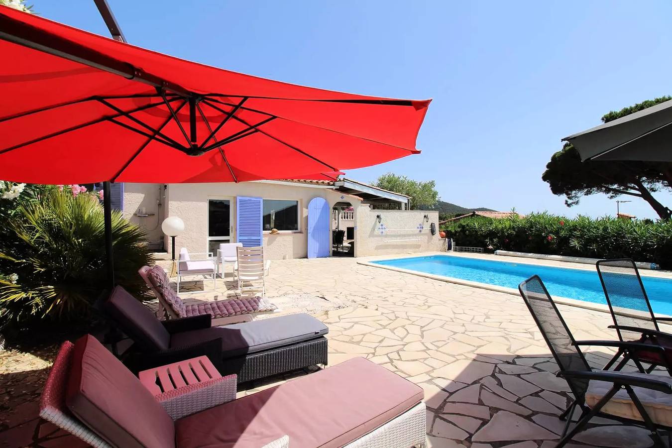 Villa 6 personnes avec piscine privée et vue mer à La Londe-Les-Maures in La Londe-les-Maures, Côte méditerranéenne (France)