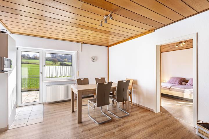 Geheel appartement, Appartement 'Hammerschmidt' met Balkon en Wi-Fi in Alme, Brilon