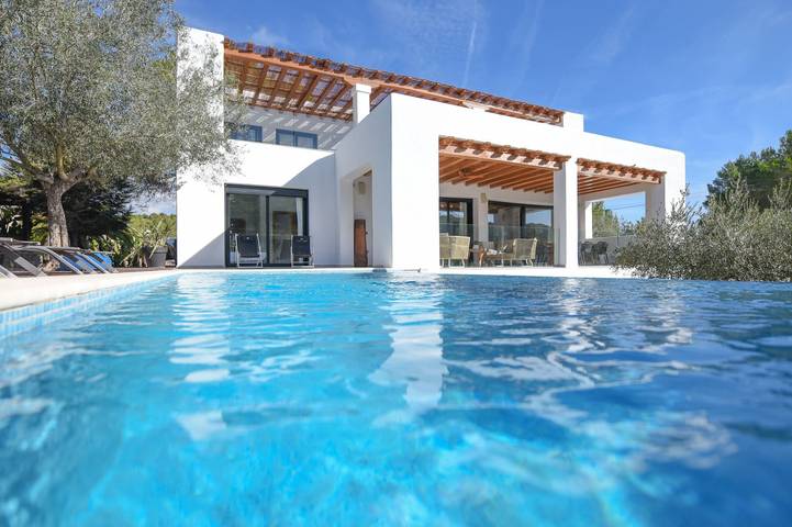 Chalet para 8 personas, con jardín y jacuzzi, Se admiten mascotas en Ibiza - 2