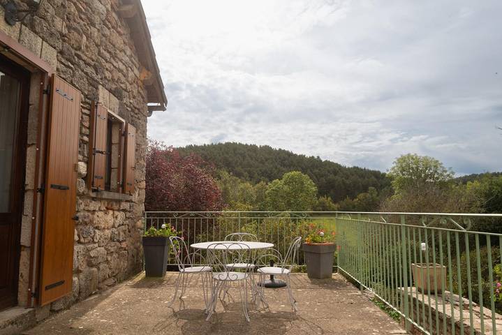 Gîte pour 2 personnes, avec Terrasse ainsi que Jardin et Vue