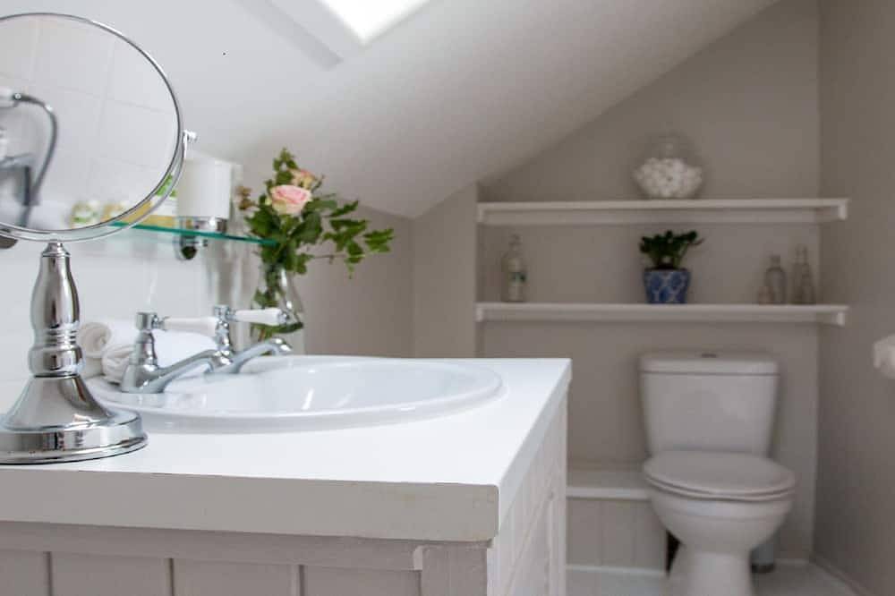 New Forest Cottage, charming & full of character in the heart of The New Forest in Lyndhurst, Hampshire