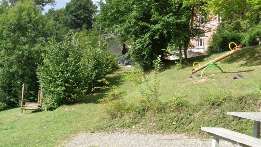 Location de vacances pour 15 personnes, avec jardin ainsi que sauna et vue dans Bomal - 3