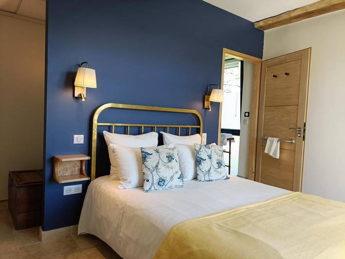 Chambre d’hôte pour 2 personnes, avec piscine ainsi que jardin et vue, adapté aux familles à Saint-Antonin-Noble-Val - 4