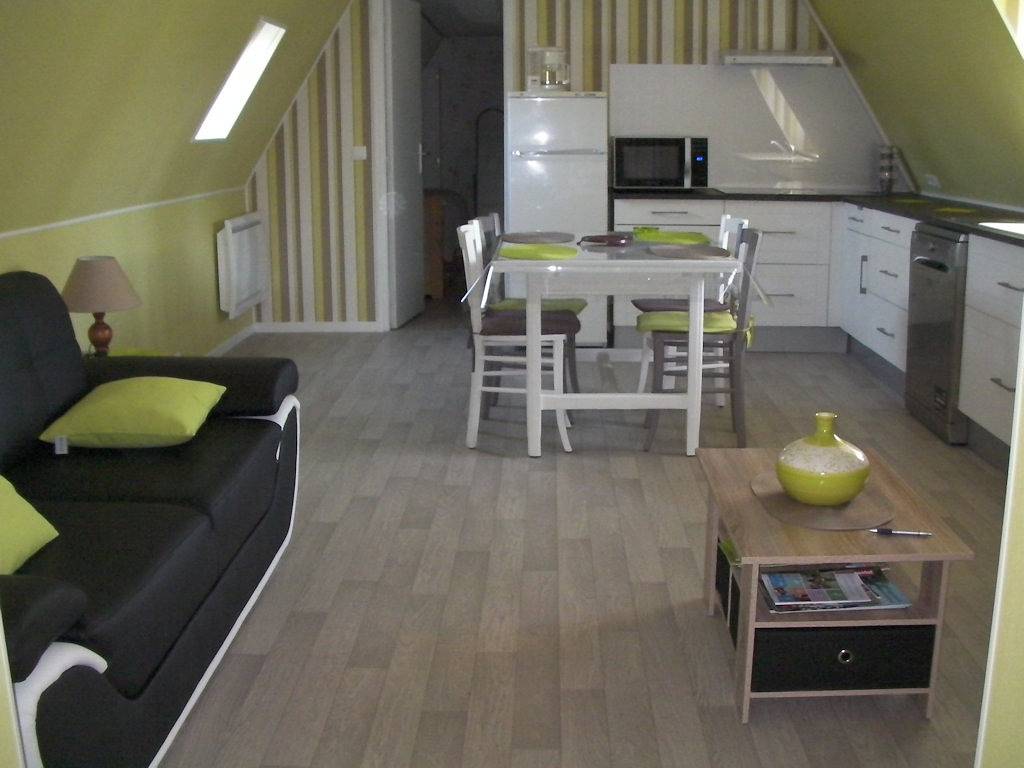 Appartement entier, Gite en pleine campagne in Junhac, Région d'Aurillac