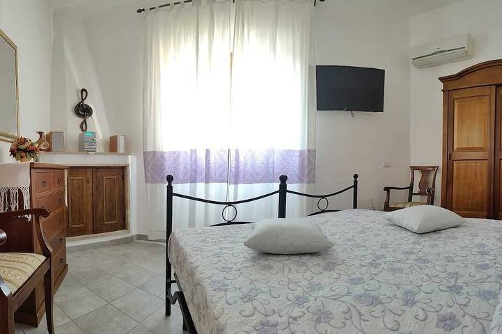 Ganze Wohnung, Über Briglioni in Teulada, Cagliari Provinz