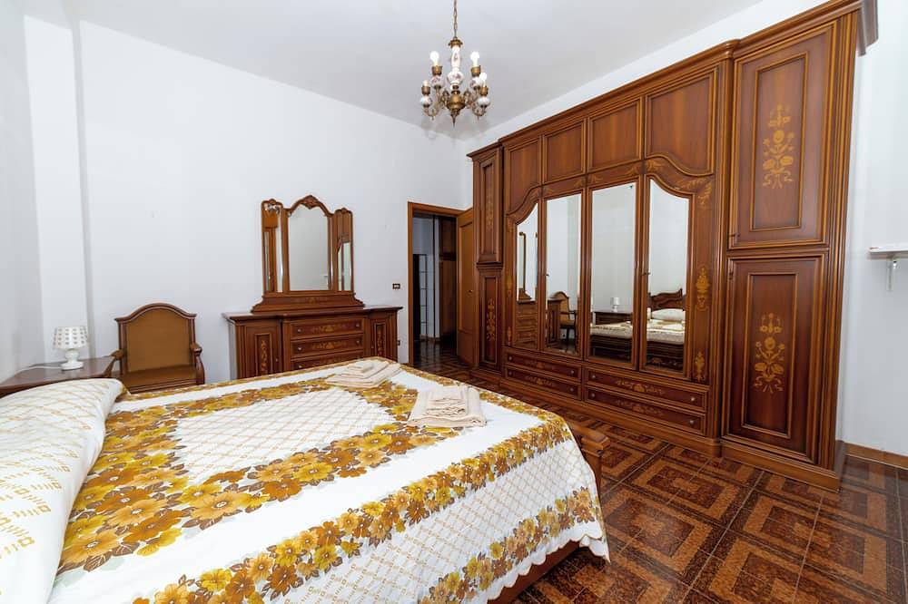 A few minutes from the most beautiful beaches of Salento in Melendugno, Provincia de Lecce