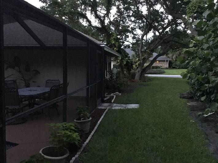 Vacation rental for 8 people, with yard and hot tub in Vero Beach
