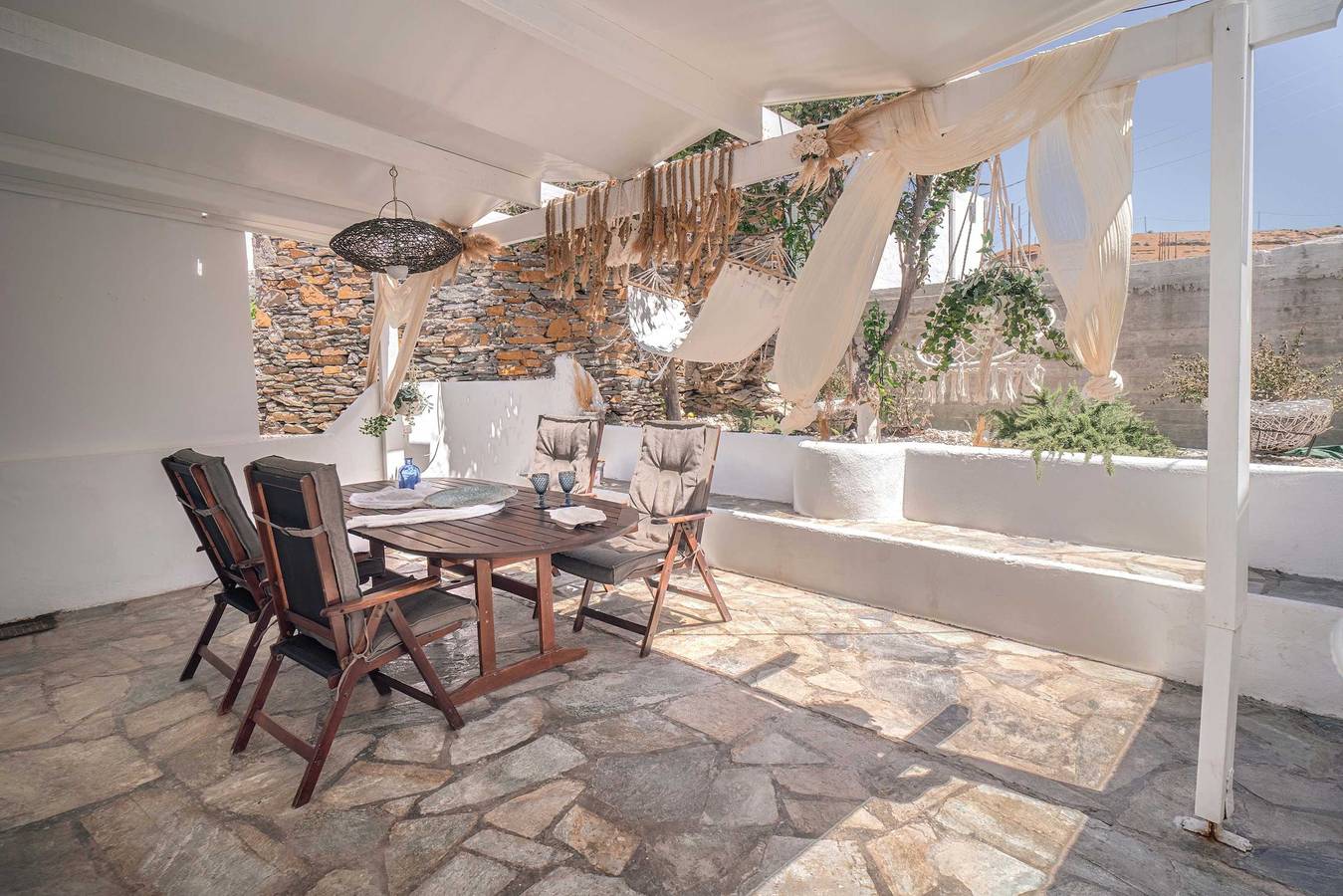 Feriehus for 5 personer med hage in Kythnos