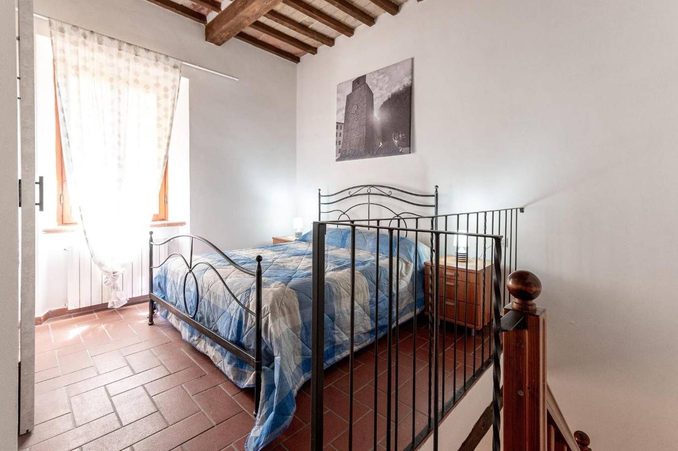 Apartamento entero, Apartamento 'Vicolo del Corso - Torre' con terraza compartida y Wi-Fi in Massa Marittima, Provincia de Grosseto