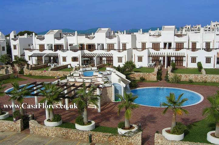 Ferienhaus für 6 Personen, mit Pool und Garten sowie Balkon und Whirlpool in Santanyí - 4