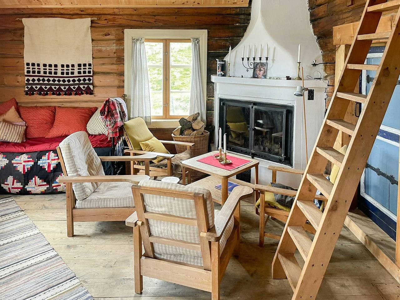 Traditionelle Berghütte im Hallingskarvet in Ål