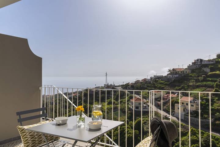 Apartamento entero, Apartamento de vacaciones para 3 personas con balcón in Ponta do Sol, Isla de Madeira