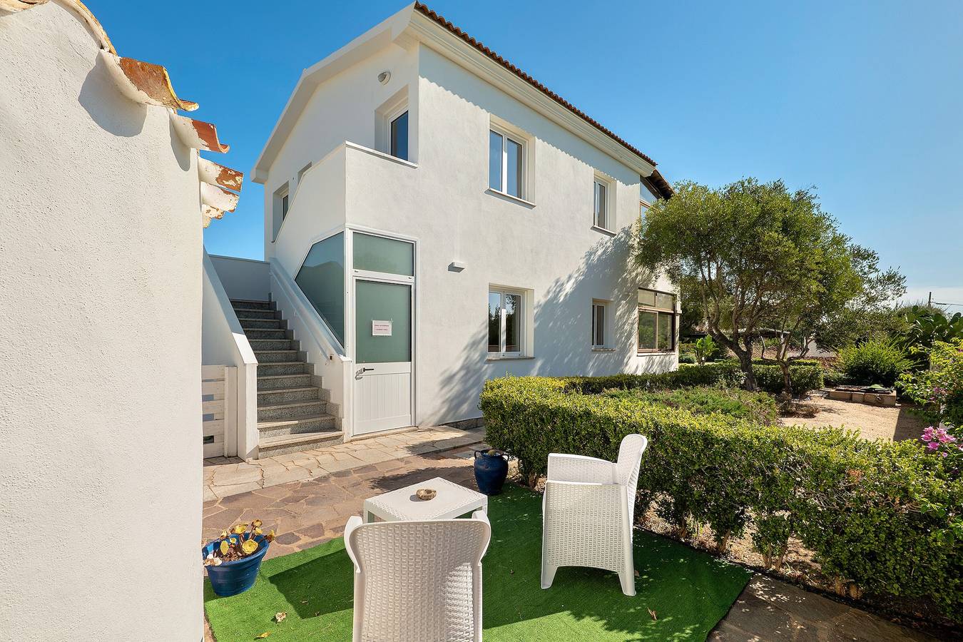 Entire apartment, Apartment 'Zio Tonino' with Private Terrace, Wi-Fi and Air Conditioning in Pittulongu, Olbia