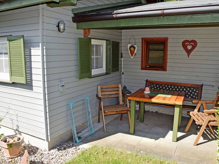 Ganze Ferienwohnung, Fh Achtern -  nur Urlaubsdomizil/keine Monteursunterkunft - Ferienhaus Achtern im Grünen in Putbus, Rügen