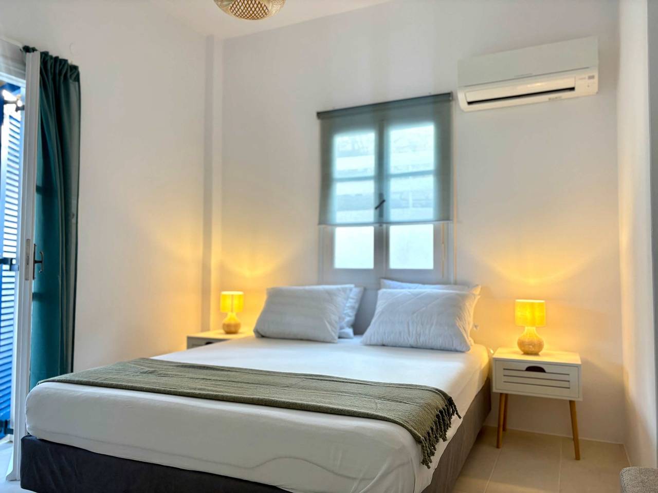 Apartamento entero, Origins Iii | Modern Seaside Studio in Piso Livadi in Paros