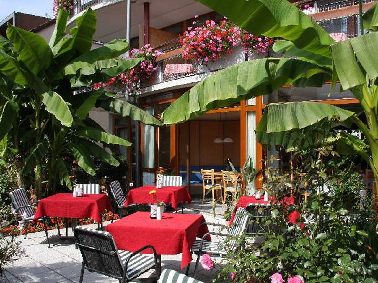 Appartement Hotel Seerose - Doppelzimmer mit Wc und Dusche, Balkon in Immenstaad, Immenstaad am Bodensee