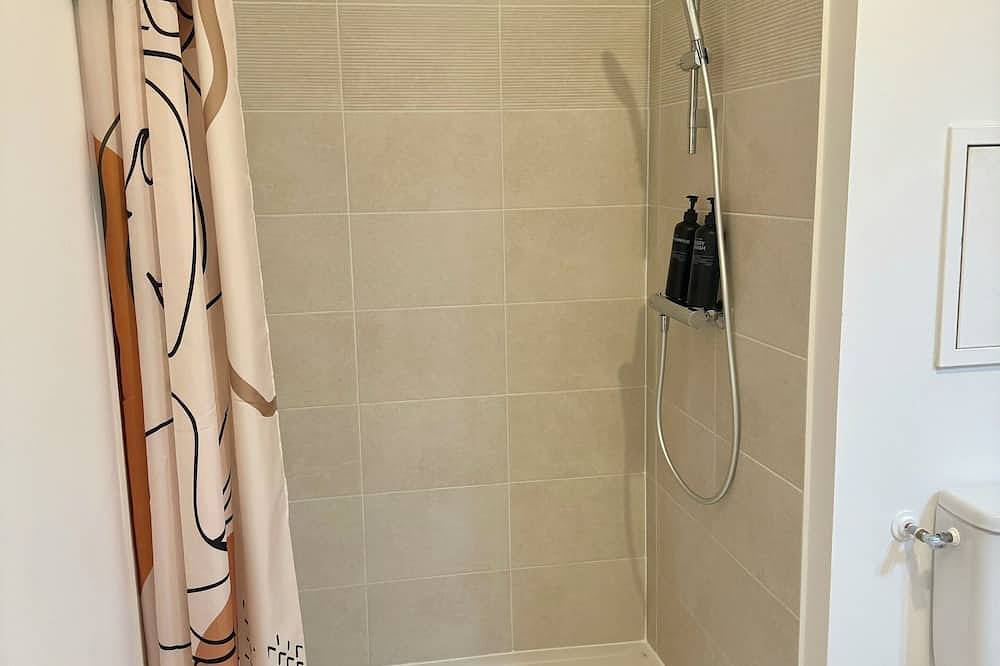 Apartamento entero, Cosy, fully-equipped Beige studio near Rer & Paris-Orly, with cot available in Vitry-sur-Seine, Valle del Marne