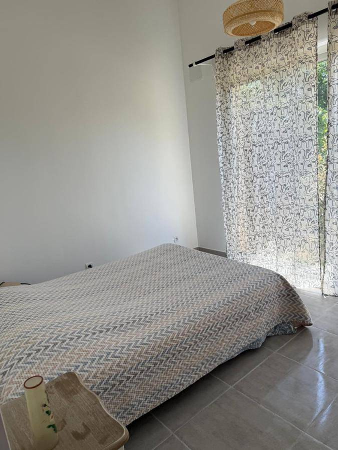 Location de vacances pour 2 personnes, avec vue ainsi que jardin et terrasse, animaux acceptés à Violès - 4