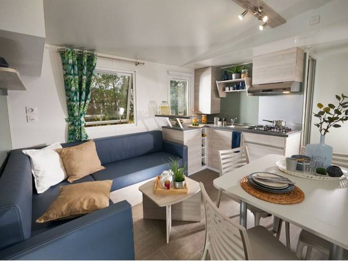 Mobil home pour 6 personnes, avec terrasse et piscine, animaux acceptés à Anduze