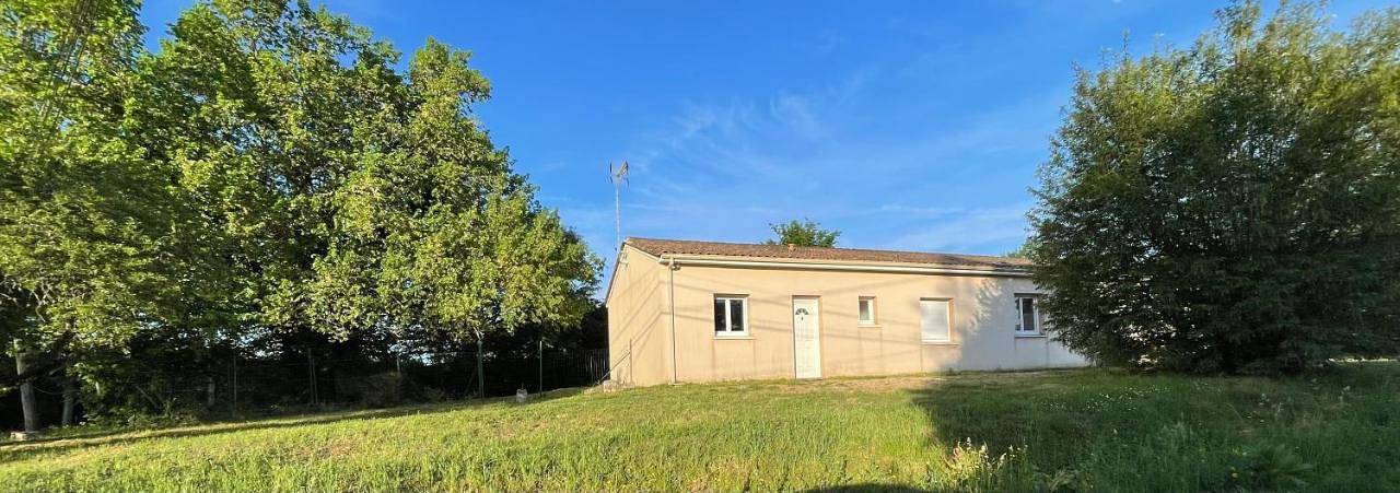 Location de vacances pour 4 personnes, avec jardin à Montpon-Ménestérol