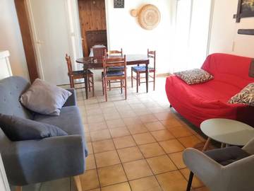 Maison de vacances pour 4 personnes, avec balcon et vue en Ardèche
