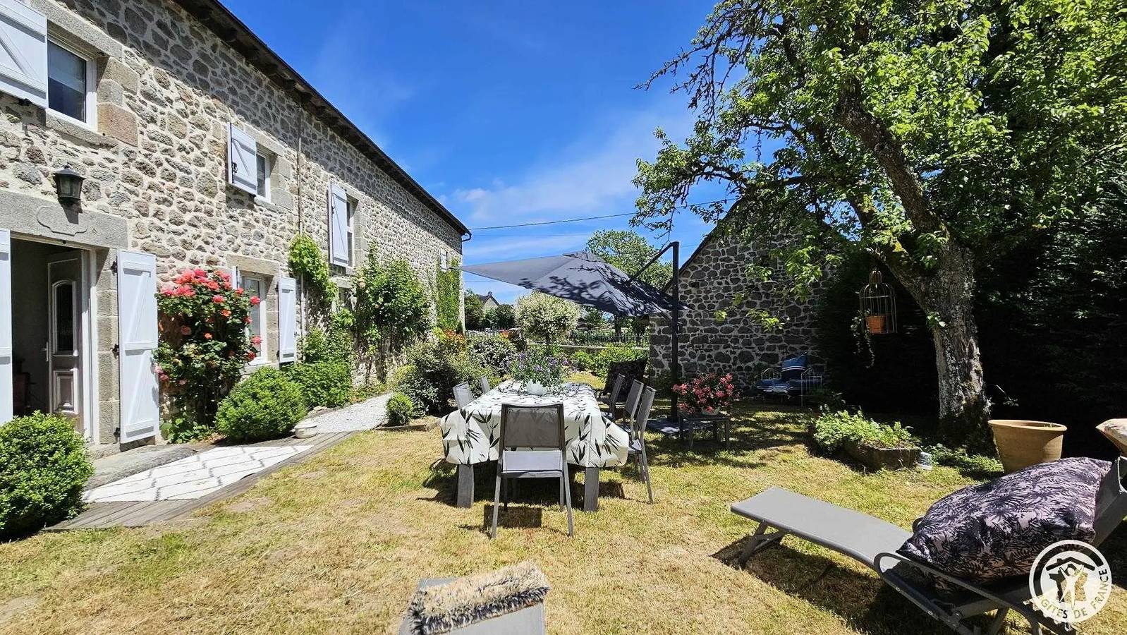 Gite de France 8 Personen in Margerides, Ussel und Umgebung