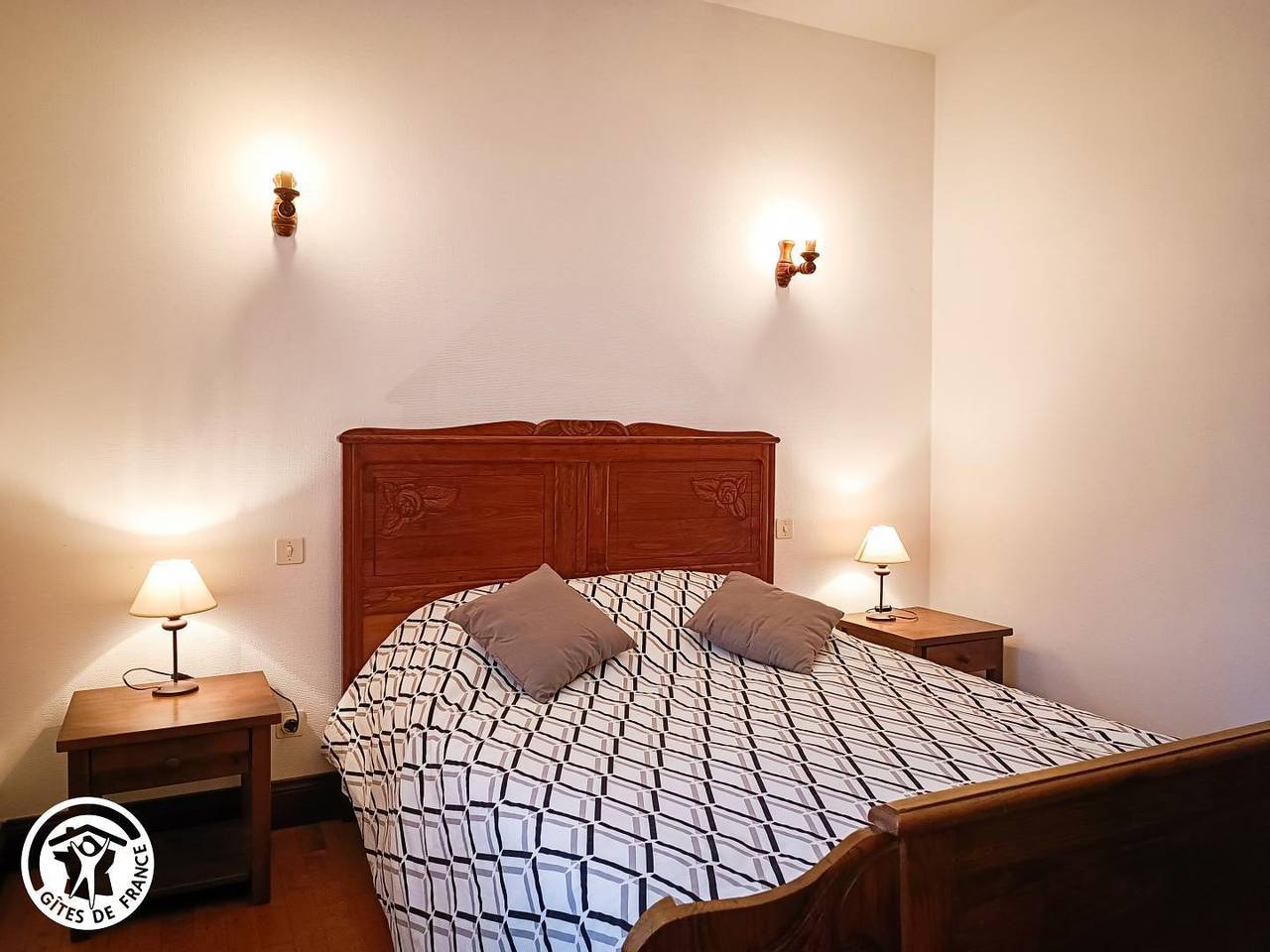 46G1396 in Montfaucon (Midi-Pyrenäen), Regionaler Naturpark Causses du Quercy