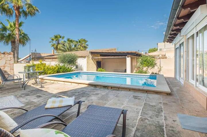 Ferienhaus für 4 Personen, mit Balkon und Pool in Ses Salines