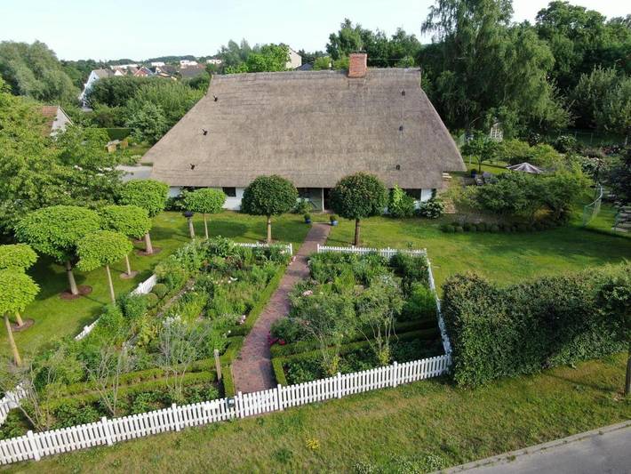 Ferienhaus für 10 Personen, mit Terrasse und Garten sowie Pool und Sauna in Kühlungsborn