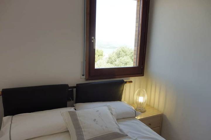 Apartamento entero, Ático de lujo con terraza y jaquzzi las vistas panorámicas al mar in Platja del Cau del Llop (Llanca), Llansá