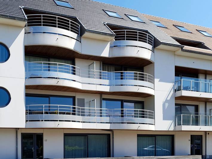 Appartement entier, Paul's parklane with balcony in Bredene, Côte belge