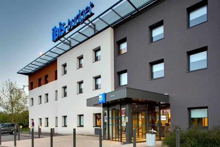 Hôtel pour 2 personnes, avec Terrasse et Jardin à Montceau-les-Mines